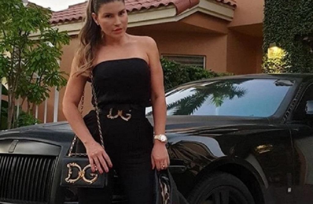 Strahinja Stojanović, Sonja Suarez Gomez