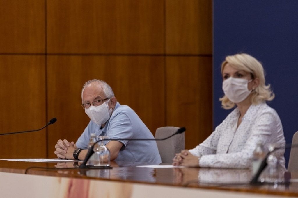 Doktor Predrag Kon, doktorka Darija Kisić