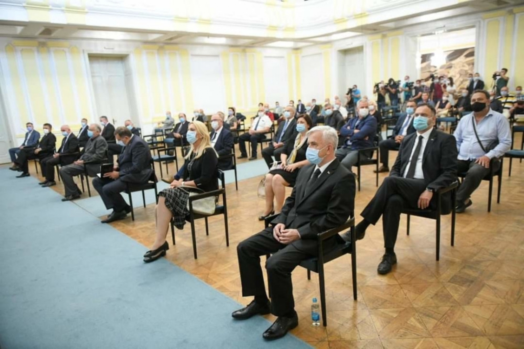 Komemoracija povodom smrti Momčila Krajišnika