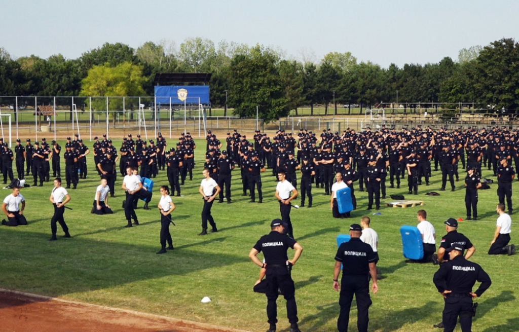 Promocija policajaca na Makišu