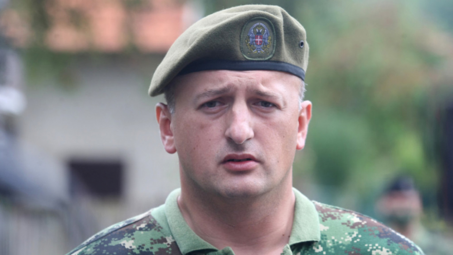 Avion, uviđaj, policija, hitna, vojska