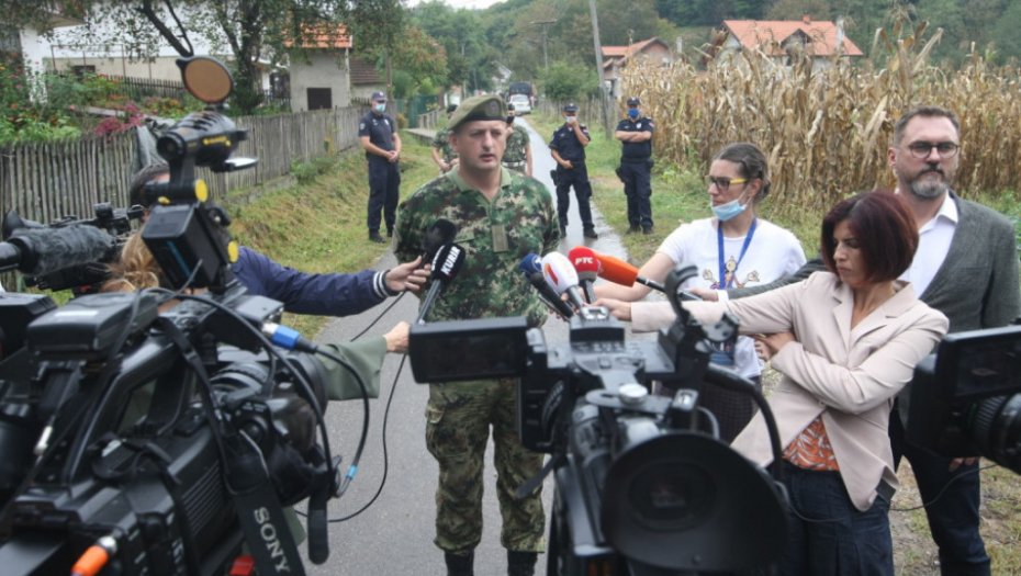 Avion, uviđaj, policija, hitna, vojska
