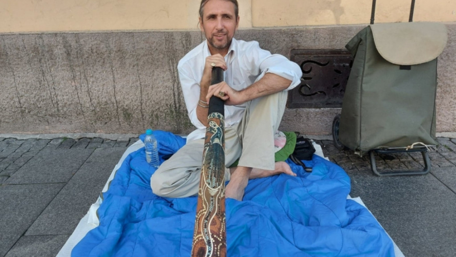 Ulični svirač Dražen