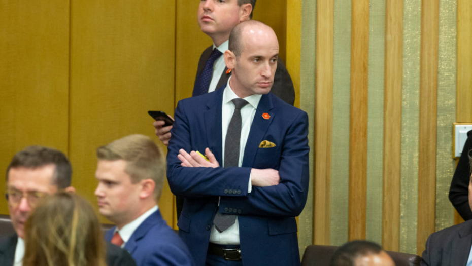 Stiven Miler, Stephen Miller