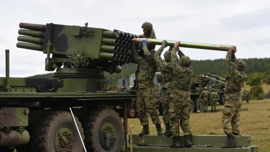 Vojna vežba na Pešteru