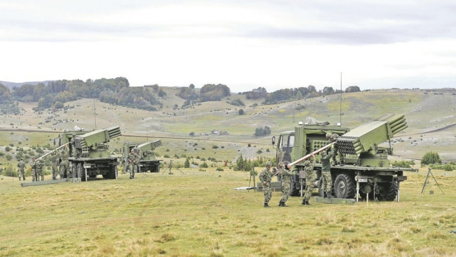 Vojna vežba na Pešteru