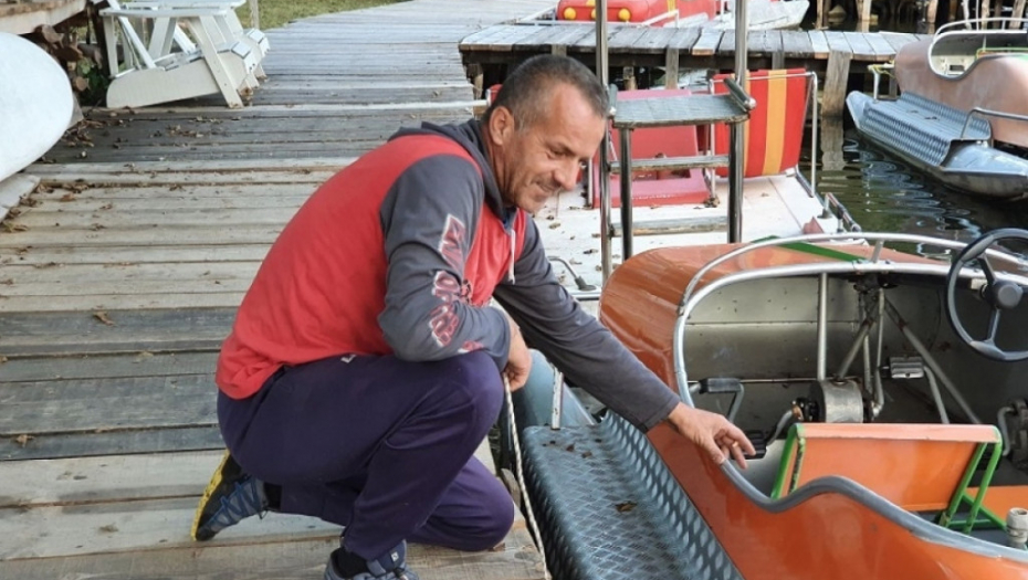 Muhamed Dedić/Lake house - Plivsko jezero