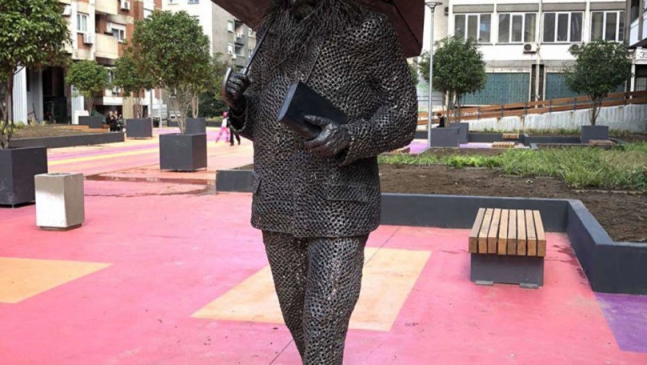 Skulptura Raši Popovu