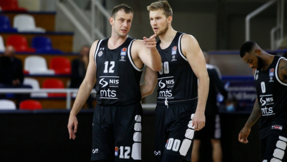 Novica Veličković, Erik Mika