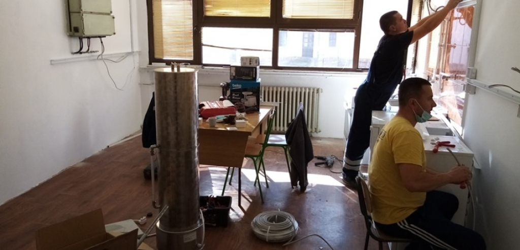 Srednja &scaron;kola u Topoli