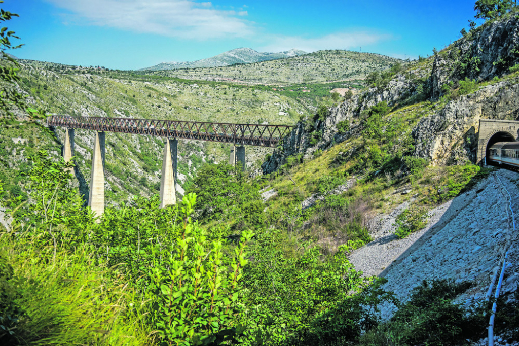 Most Mala Rijeka na pruzi Beograd-Bar