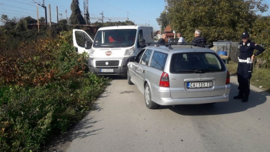 Vozaču Opela pozlilo i prešao u drugu traku