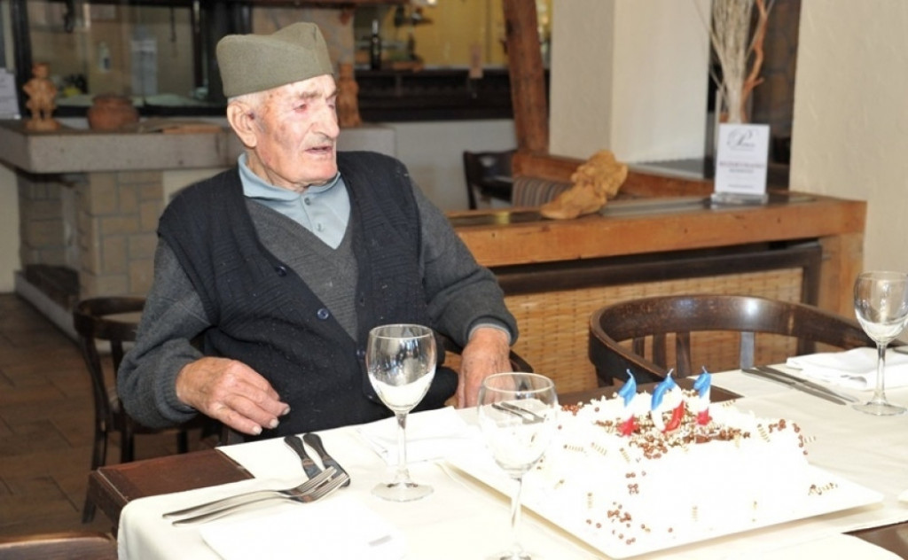 Panto Vrane&scaron;ević stavi 101. rođendan