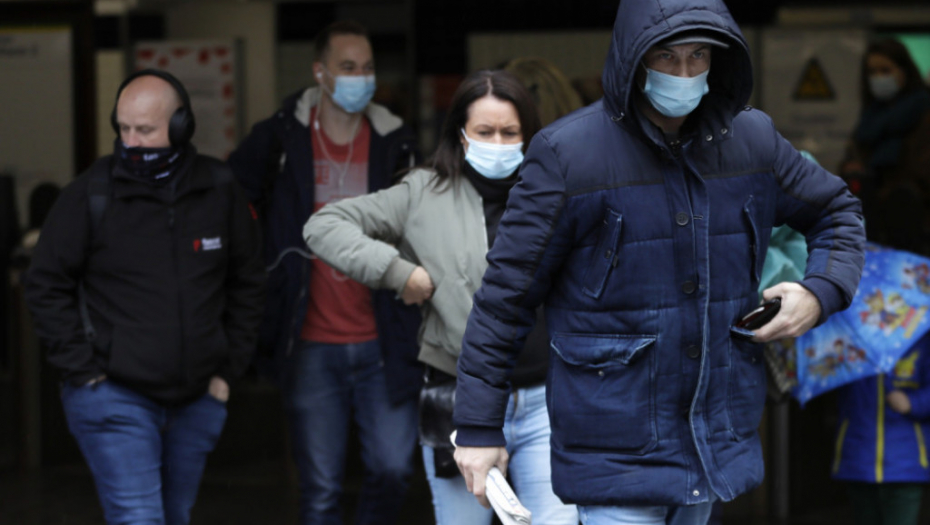 Korona, ljudi, gužva