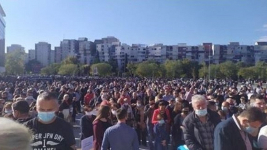 Opraštanje od Amfilohija u Podgorici