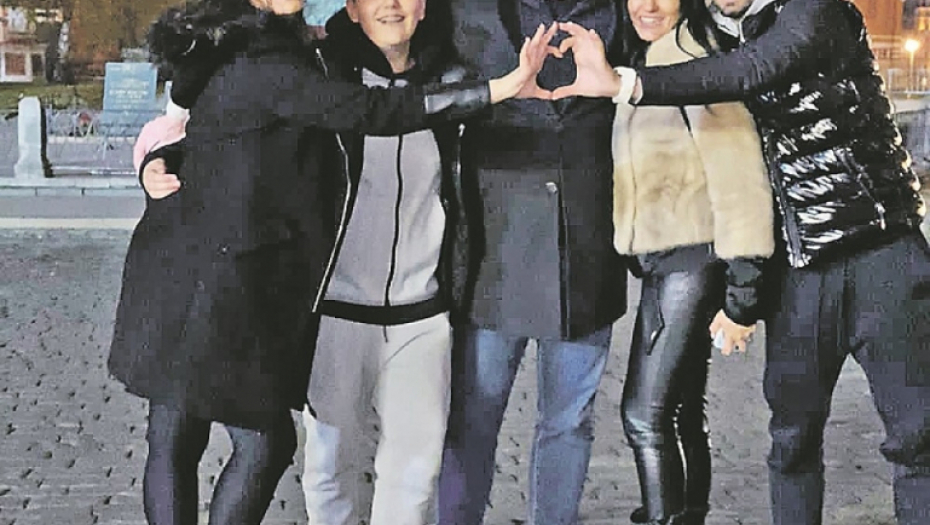 Nenad i Biljana sa decom Antoninom, Andrijom i Andrejem