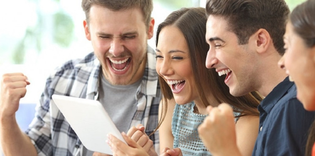 novembar, glumci, horoskop, devojka, frajer, momak