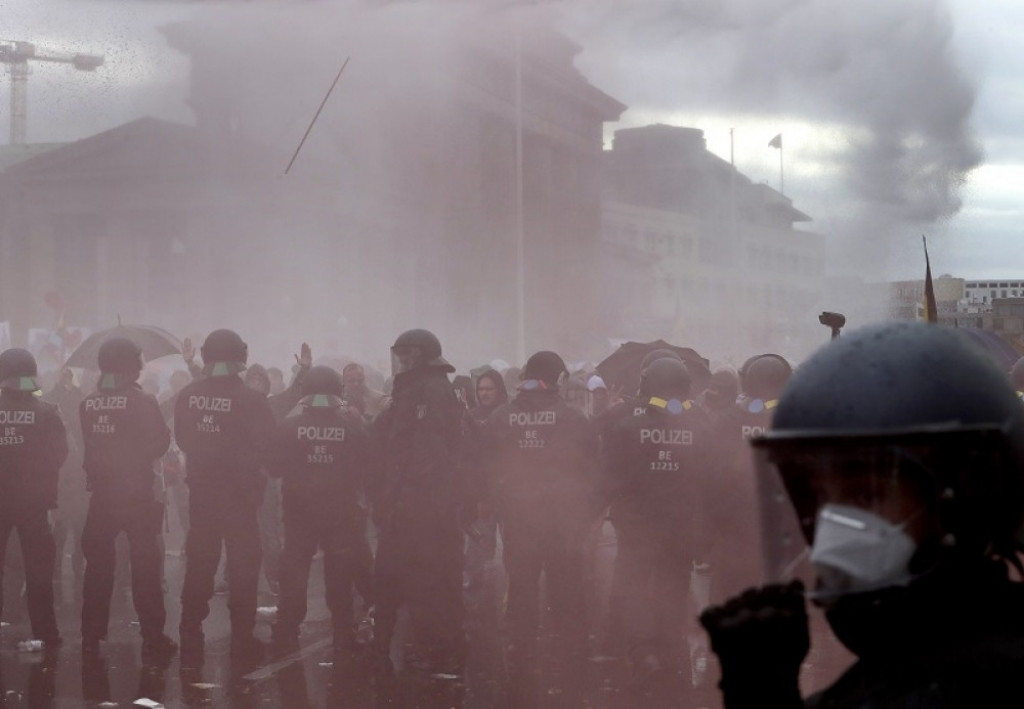 Policija u Berlinu rasteruje demonstrante