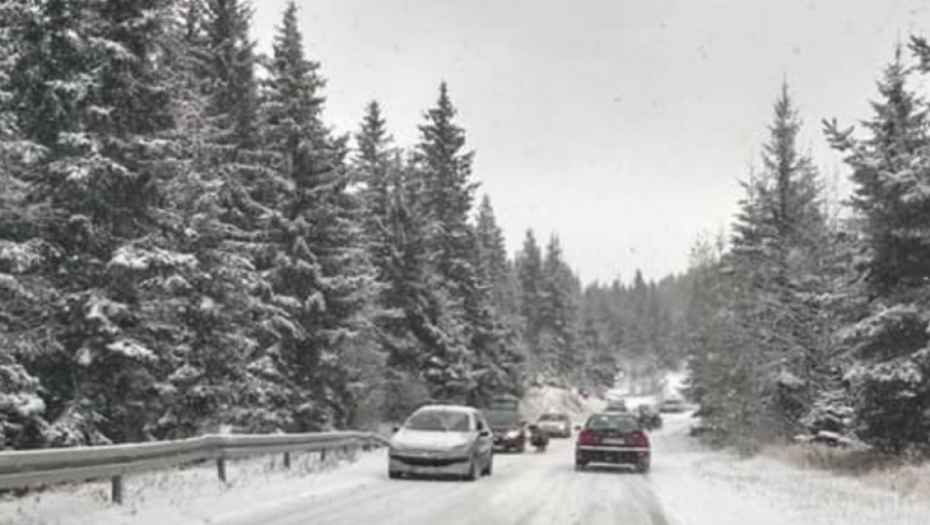 sneg na putu put planina Zlatar