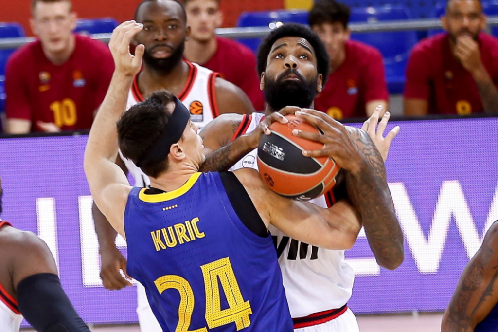 Oktavijus Elis (Olimpijakos)