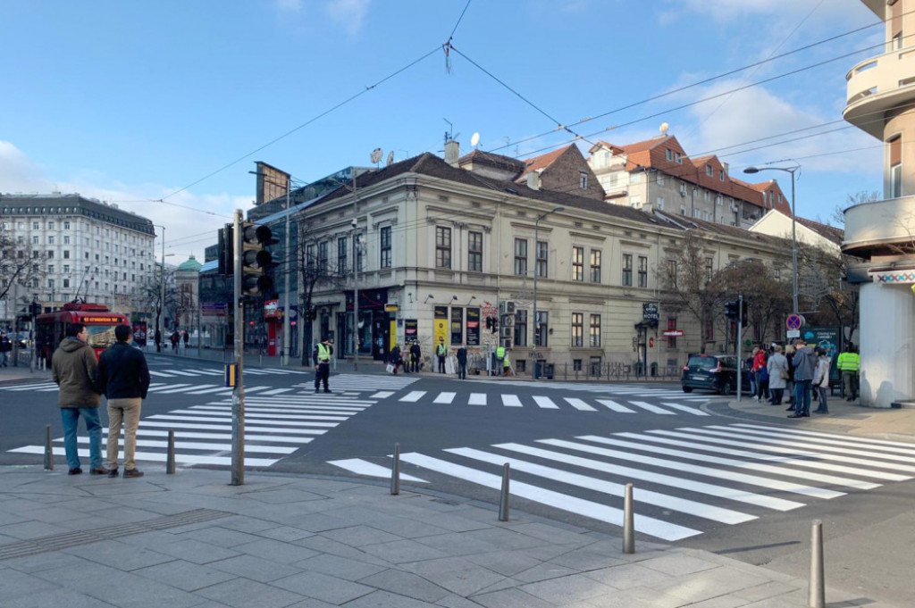 Pešački prelaz Dom Omladine