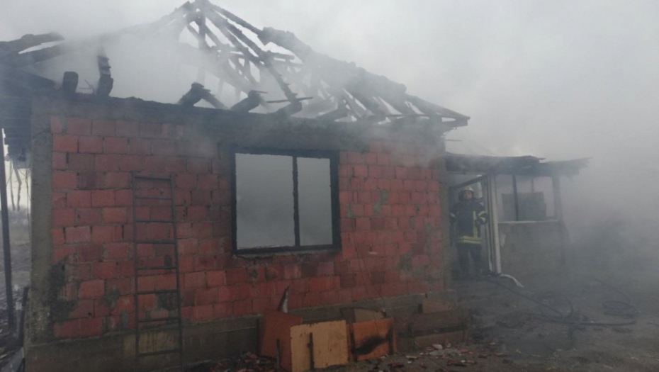 Izgorela kuća porodice sa KiM