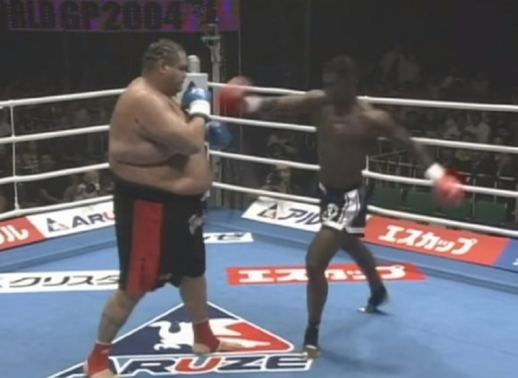 sumorvač - kikbokser