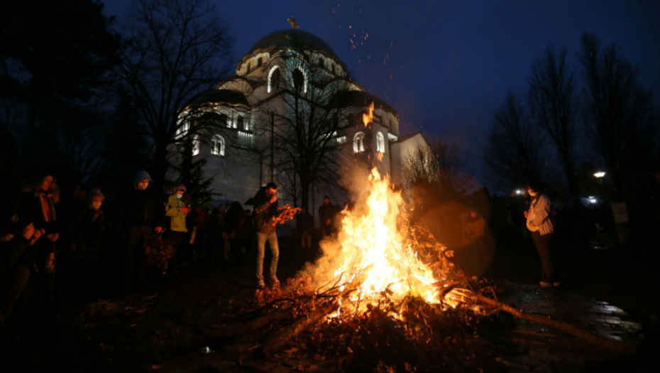 paljenje badnjaka, hram,  beograd