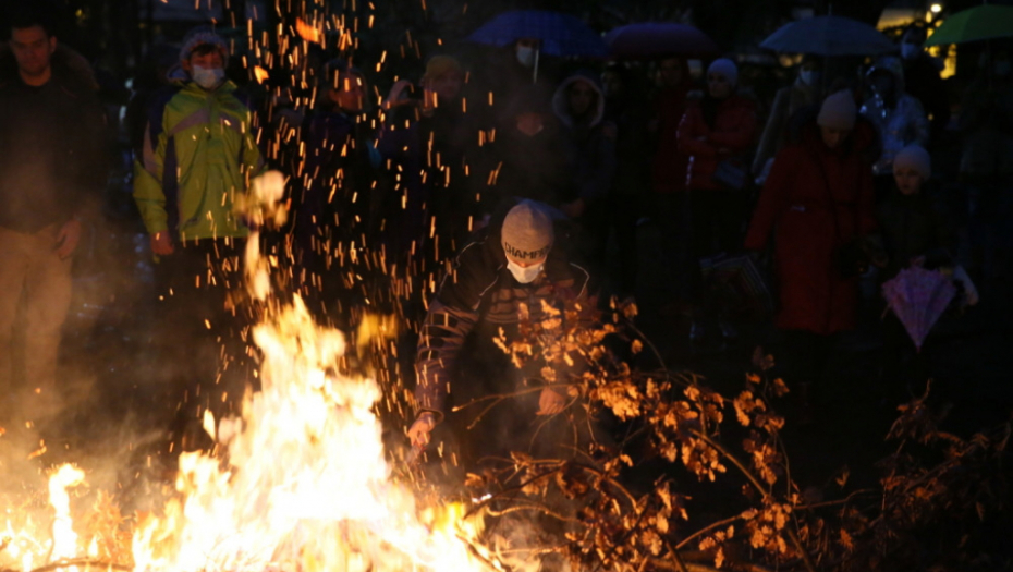 paljenje badnjaka, hram,  beograd