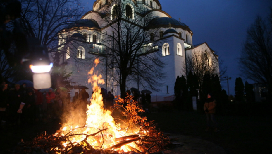 paljenje badnjaka, hram,  beograd