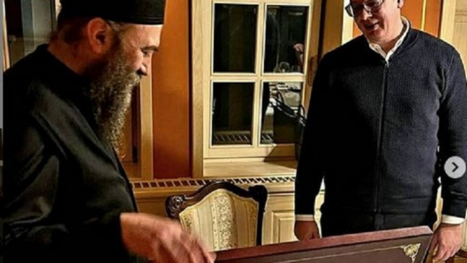 Predsednik Vučić na Hilandaru