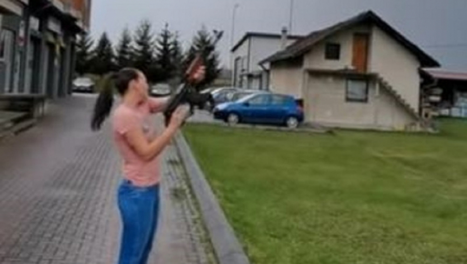 Banjalučanka pucala iz automatske puške