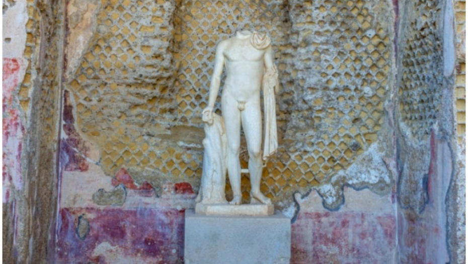 istorija, baia, italija