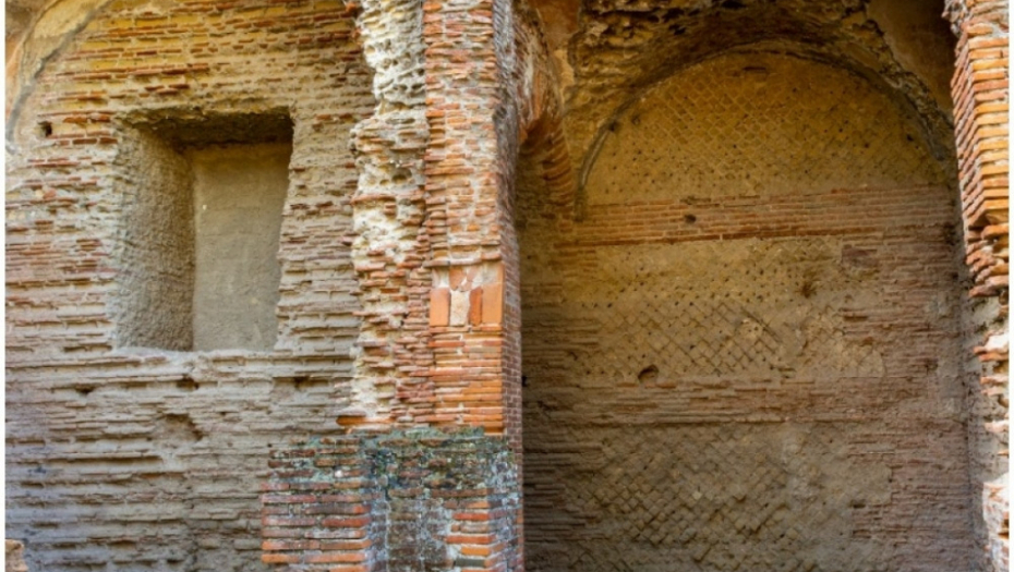 istorija, baia, italija