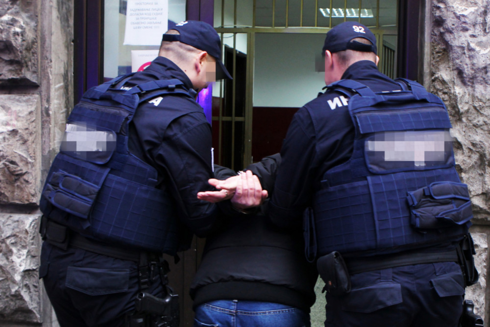 Uhapšen zbog seksualno zlostavljanja dece