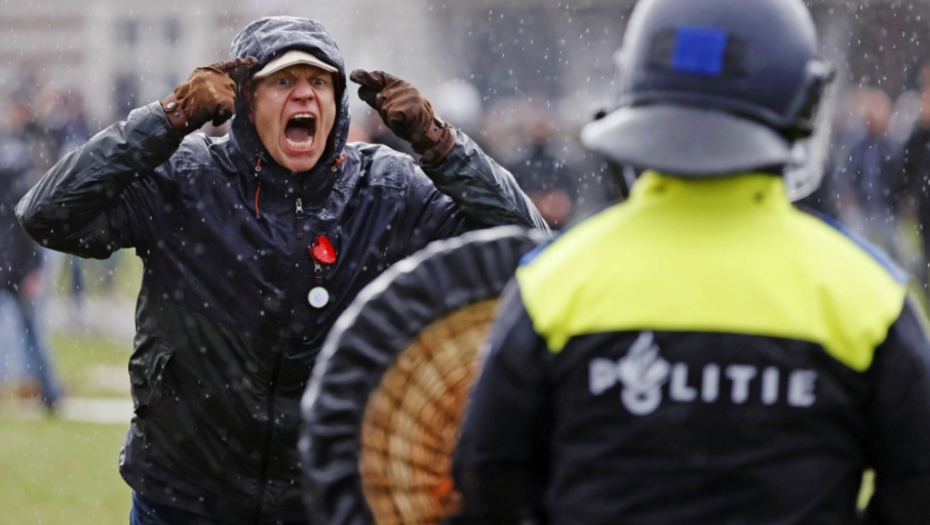 Holandija, Amsterdam protest