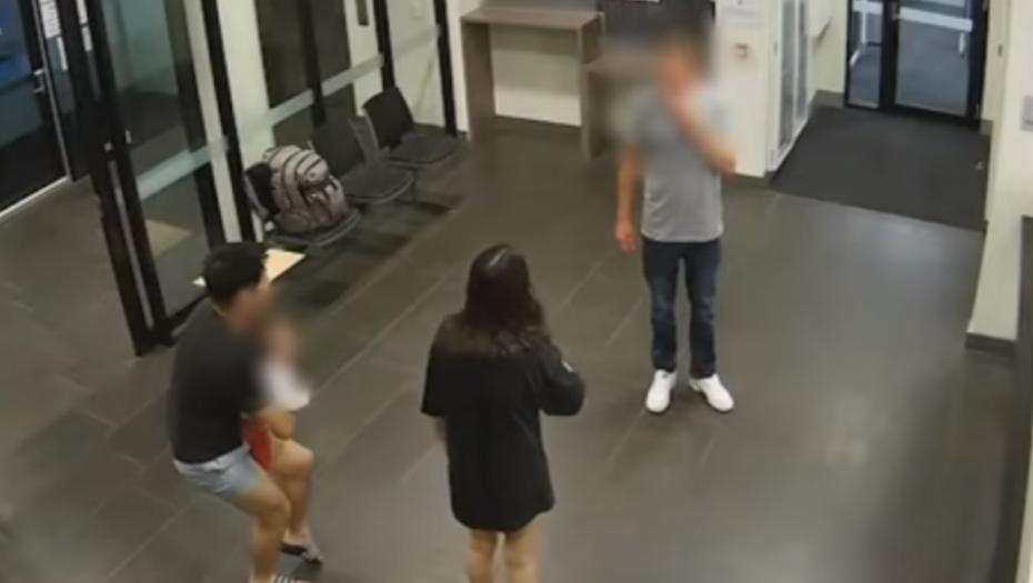 Bebi je zapala hrana