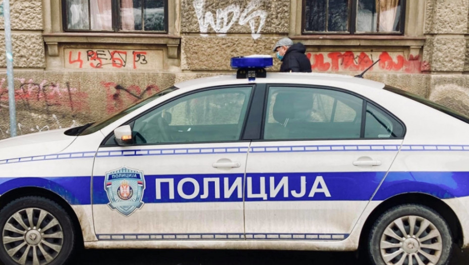 Policija