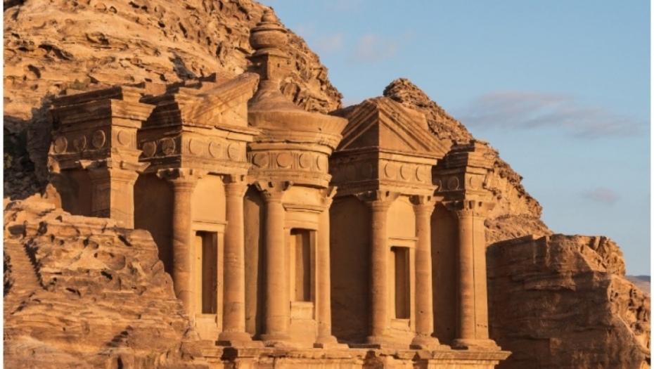 petra, grad u crvenoj steni