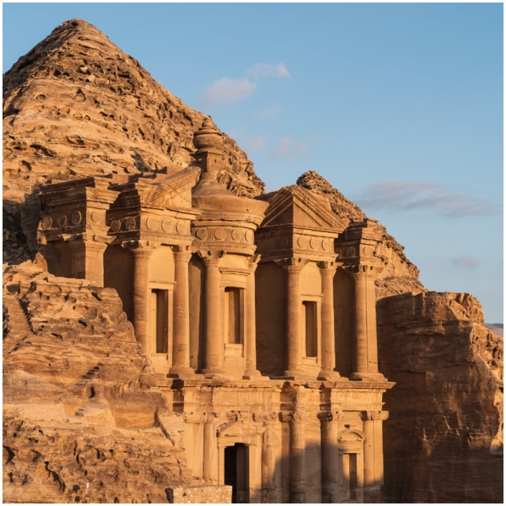 petra, grad u crvenoj steni