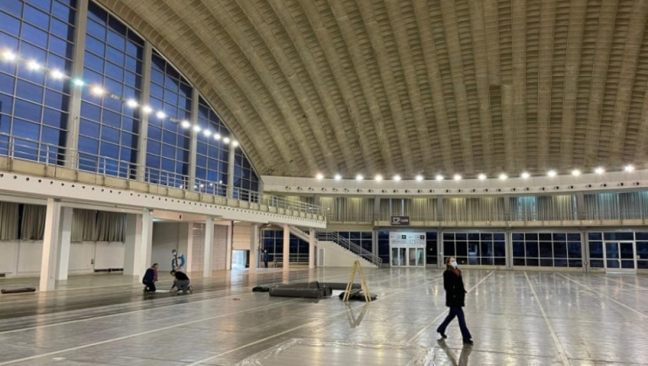 Vakcinacija, sajam, hala