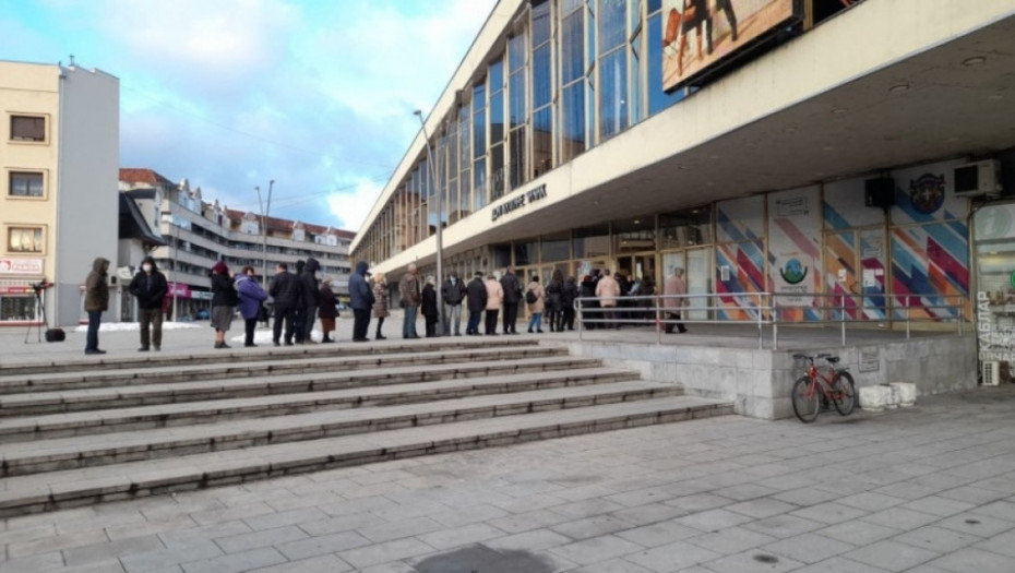 Vakcinacija u Čačku na šest punktova