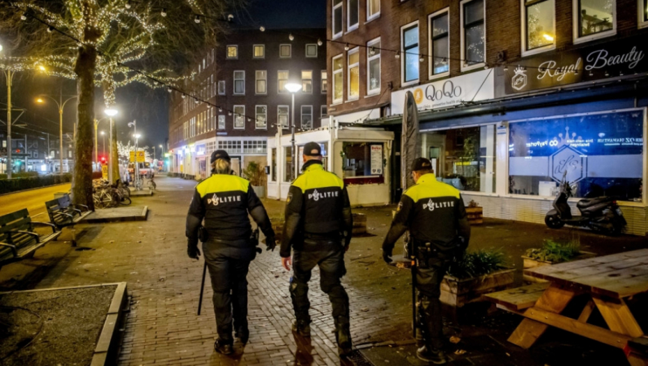 Holandija, policija, protesti