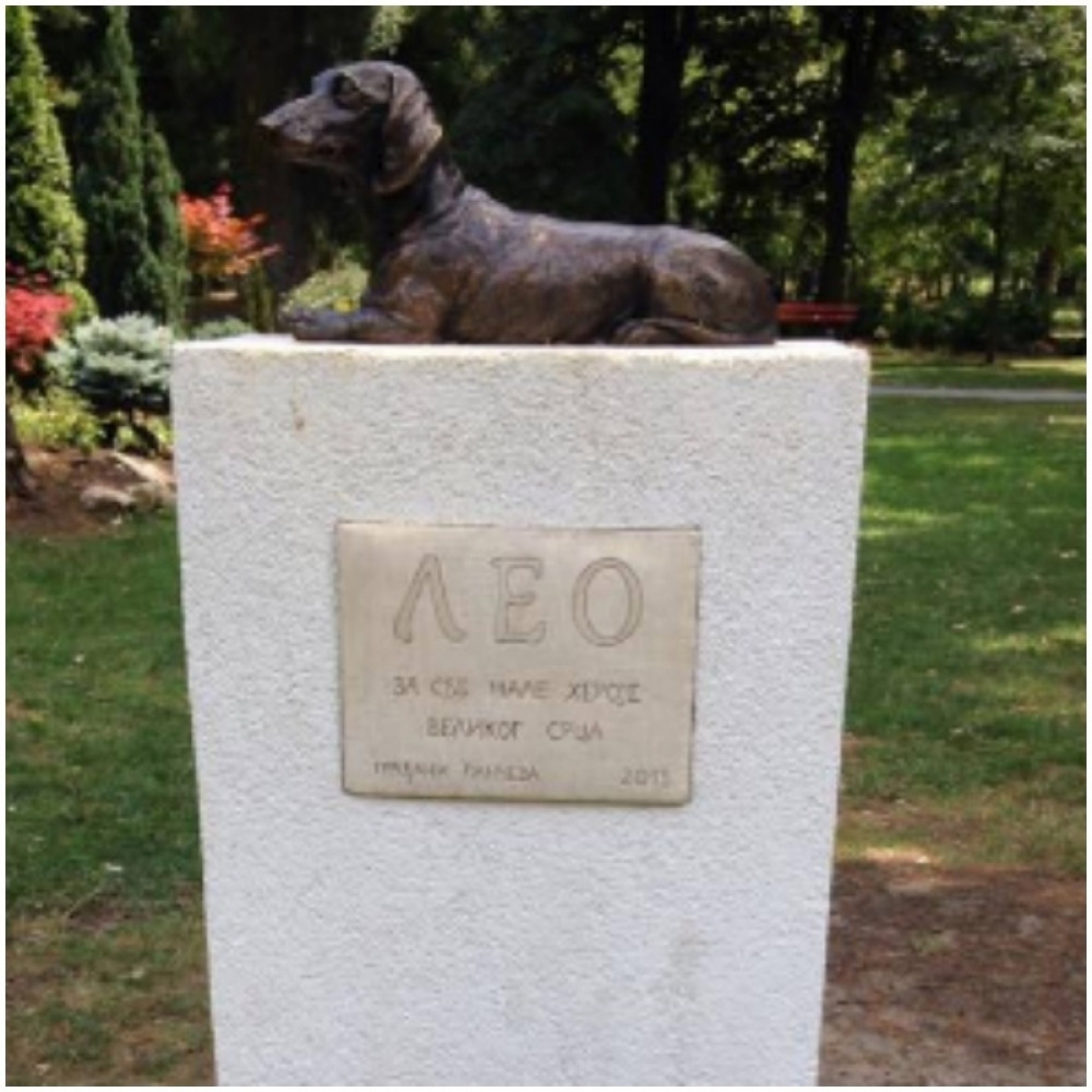 pas, jazavičar, doli, leo, spomenik