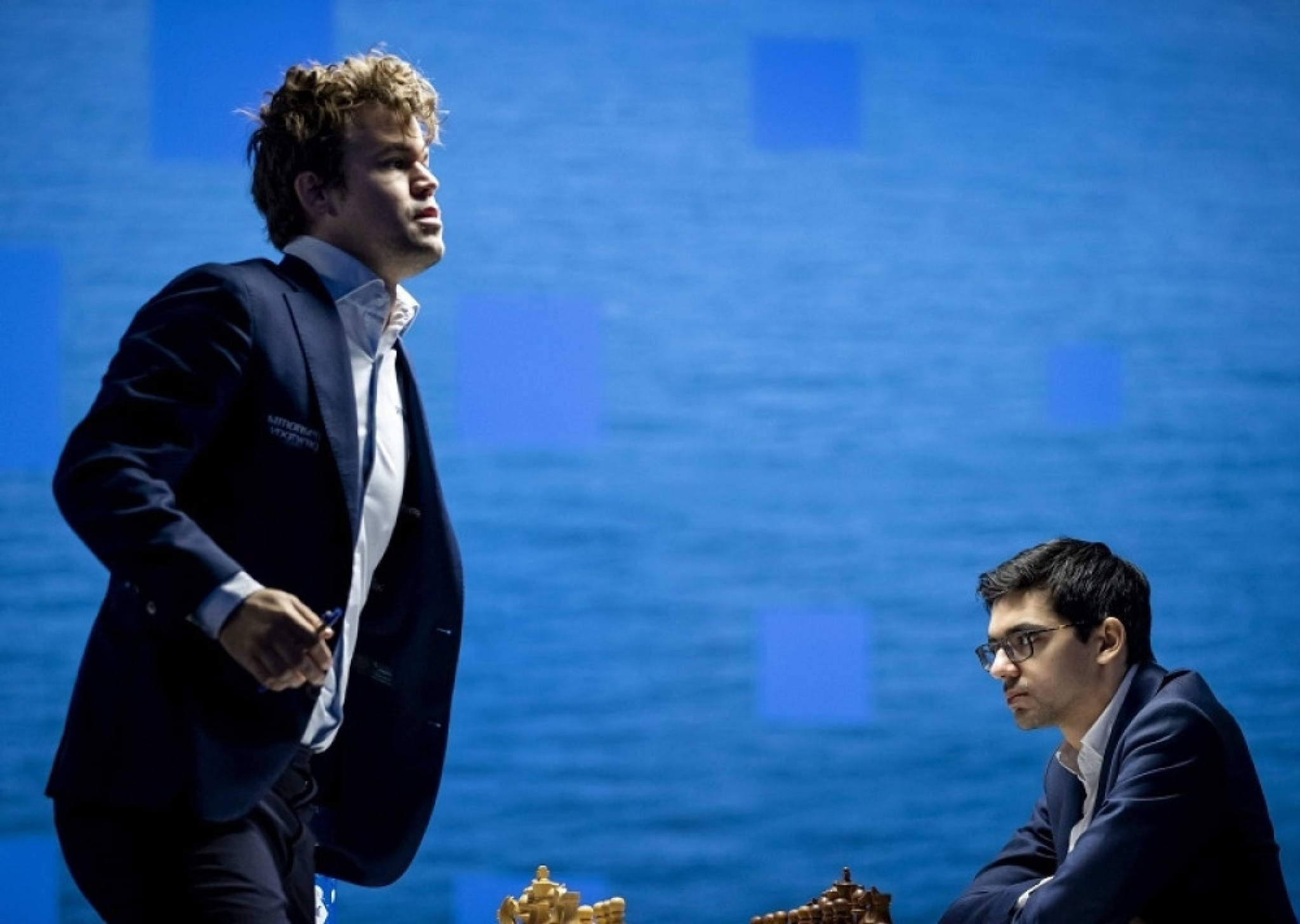 Magnus Karlsen i Ani&scaron; Giri