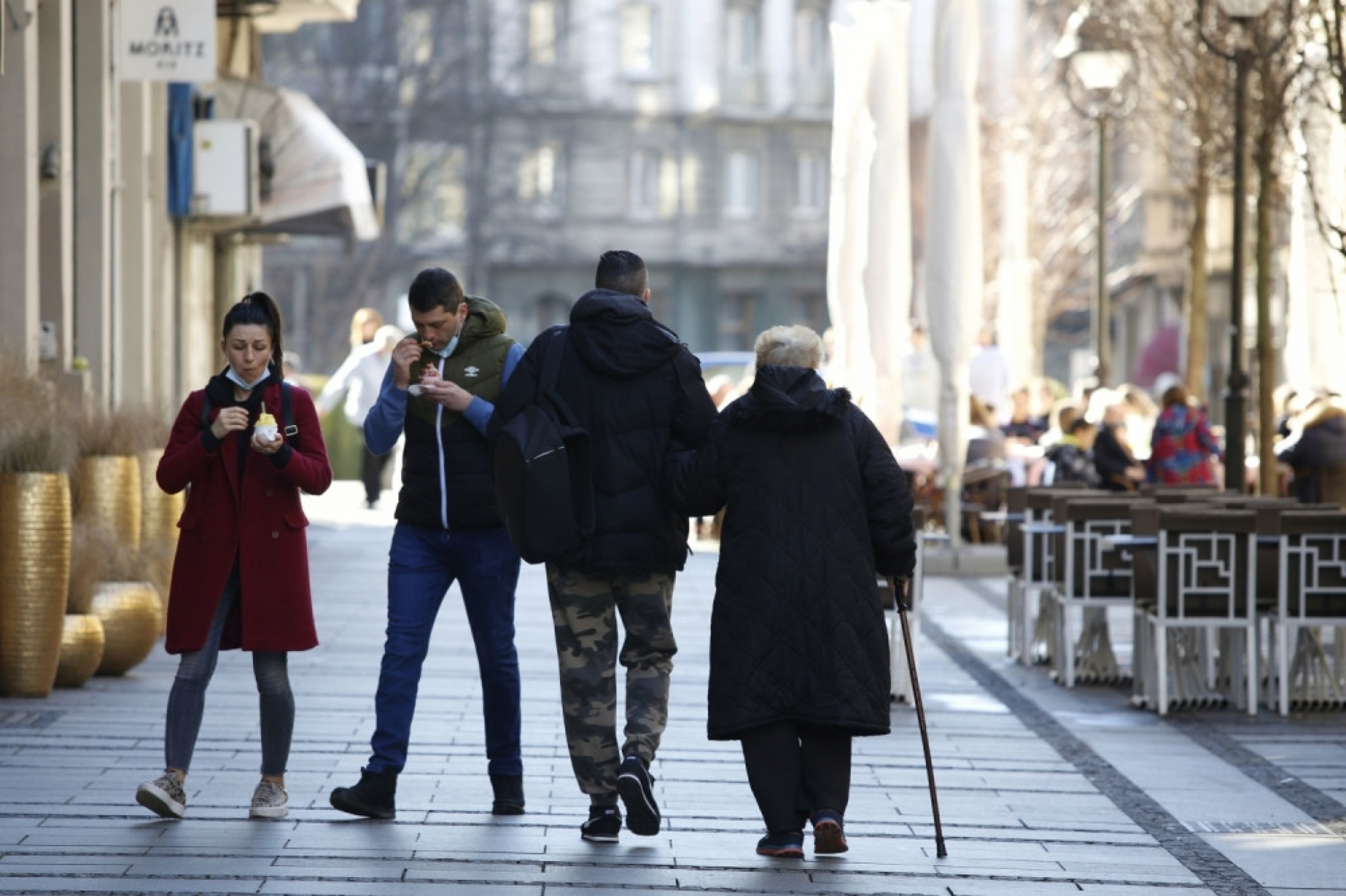 Građani, šetnja, Knez Mihailova, vreme