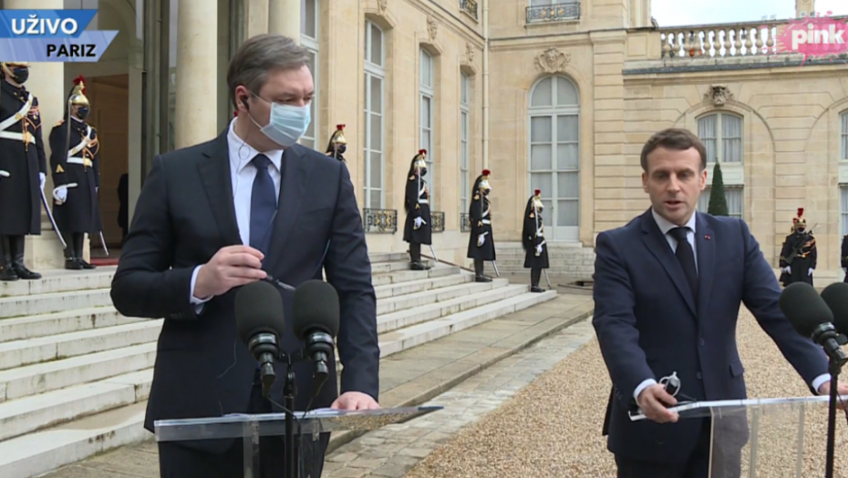 Aleksandar Vučić i Makron