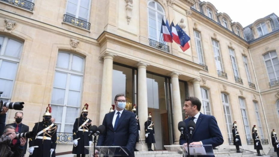 Aleksandar Vučić i Makron