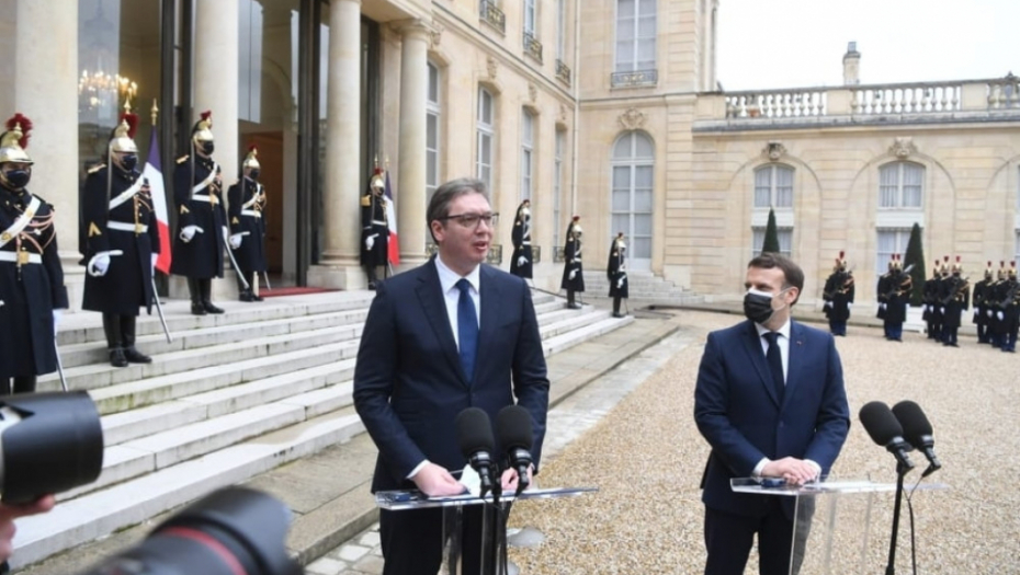 Aleksandar Vučić i Makron