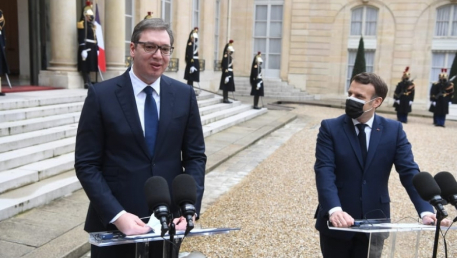 Aleksandar Vučić i Makron